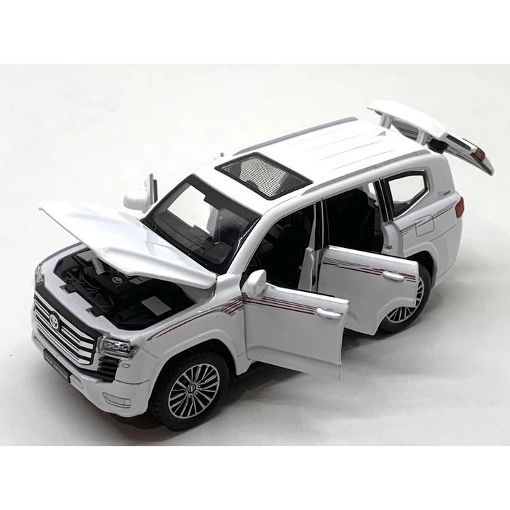 Alloy Toyota Land Cruiser Diecast Toy Car For Kids