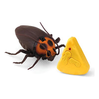 Remote Control Realistic Cockroach | 360 Rotating Creepy RC Cockroach