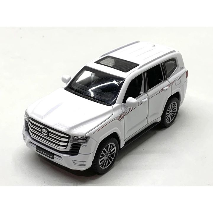 Alloy Toyota Land Cruiser Diecast Toy Car For Kids